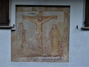 18 Affresco su casa di Acquada, crocefissione